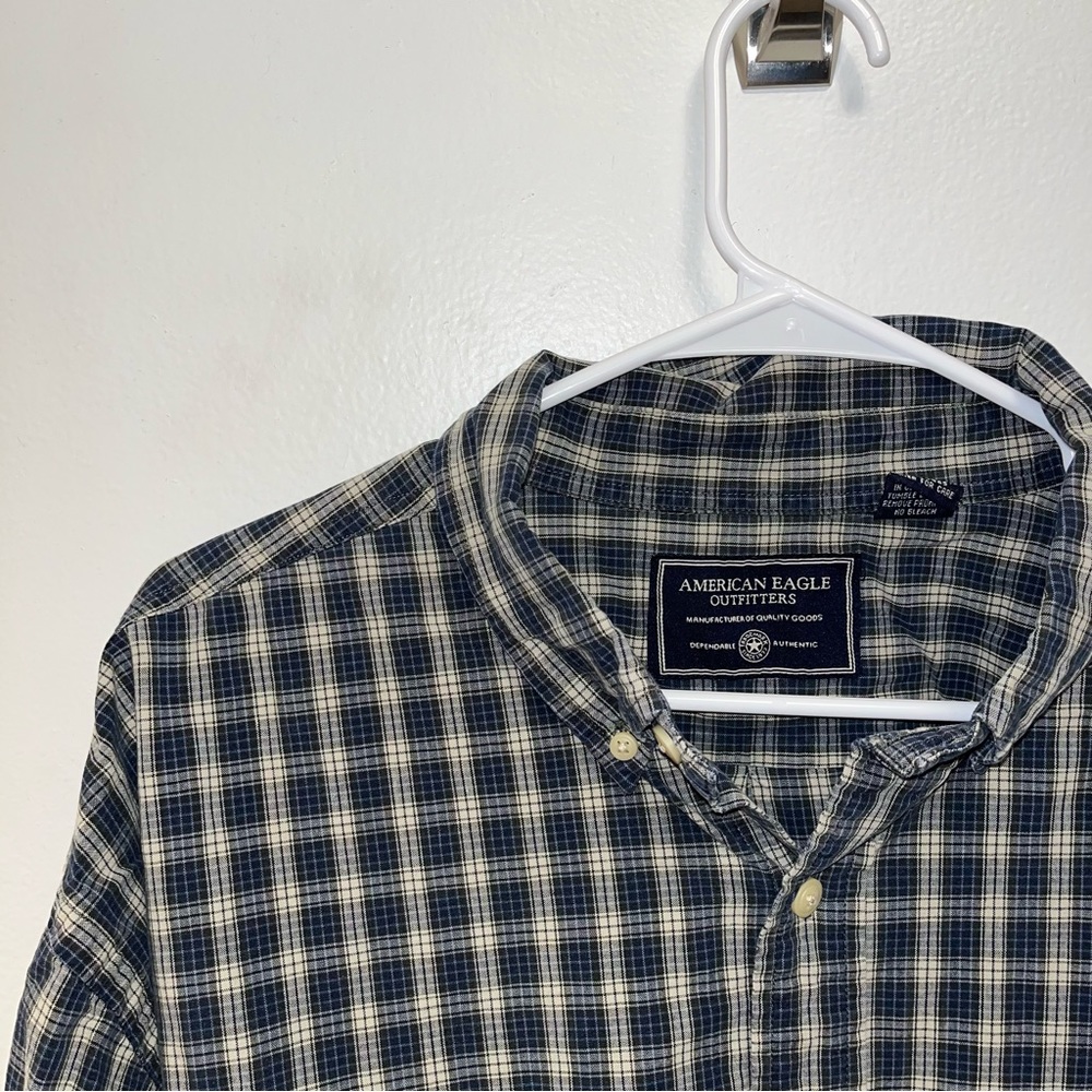 American Eagle Long Sleeve Button Down Shirt